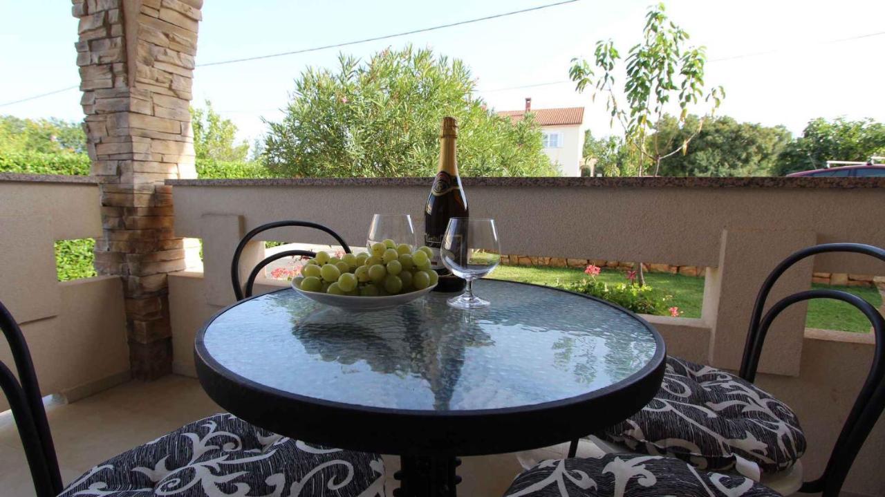 Sveti Anton  Malinska Apartment 1 מראה חיצוני תמונה