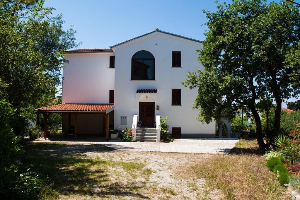 Sveti Anton  Malinska Apartment 1 מראה חיצוני תמונה