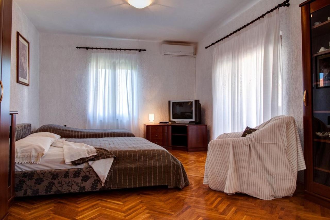 Sveti Anton  Malinska Apartment 1 מראה חיצוני תמונה
